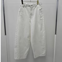 836643 ホワイトデニムバレルレッグデニムパンツ