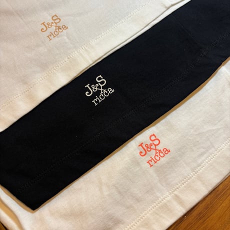 Peace and Love and Music Tシャツ