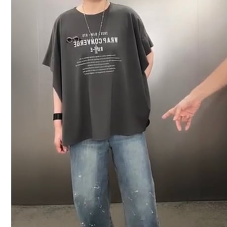 826535 メガネブローチ