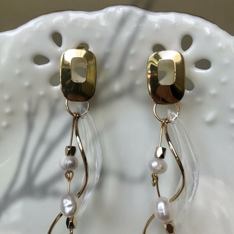 天使の羽ピアス