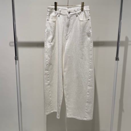 856761  ホワイトデニムバレルレッグデニムパンツ(短丈)