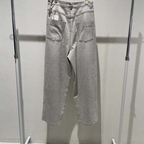 856758グレイッシュデニムバレルレッグパンツ(短丈)
