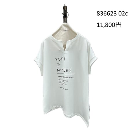 836623アシンメトリーストライプTシャツ