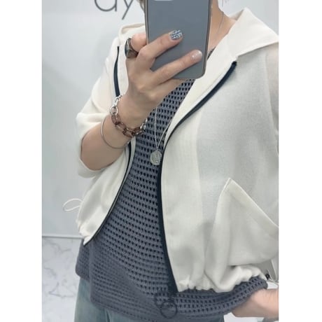 826542 メッシュフーディブルゾン