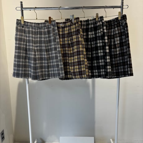 856715 チェック柄ハーフパンツ
