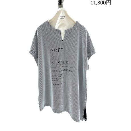836623アシンメトリーストライプTシャツ
