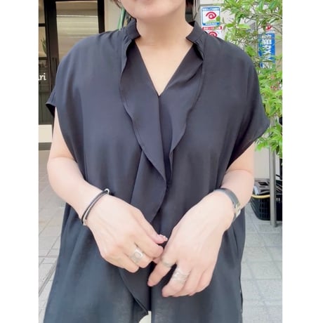 【CHIGNON】ﾗｲﾝﾌﾛﾝﾄｶｰﾌﾞﾍﾑｼｬﾂPO