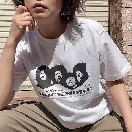 MOUNT ROCKMORE Tシャツ by J&S