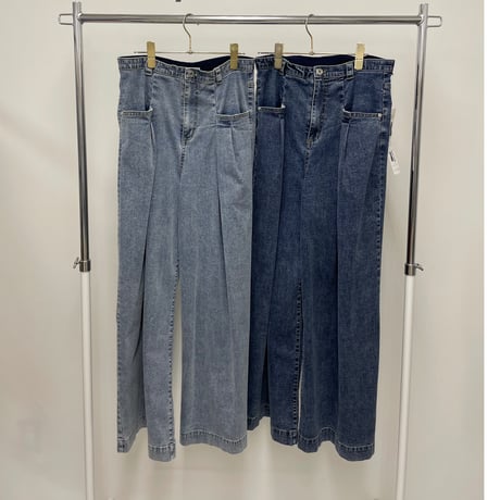 816317デニム地タックワイドパンツ