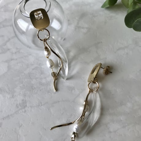 天使の羽ピアス