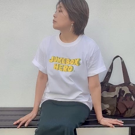 Jukebox Hero Tシャツ by J&S