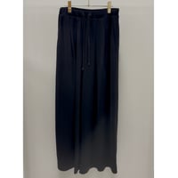 826509 《限定》トリアセタックワイドパンツ