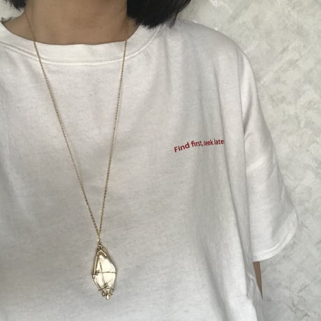 ロングチェーンネックレス