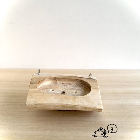 とりさんのコナラでできた小さいごはん入れ➂