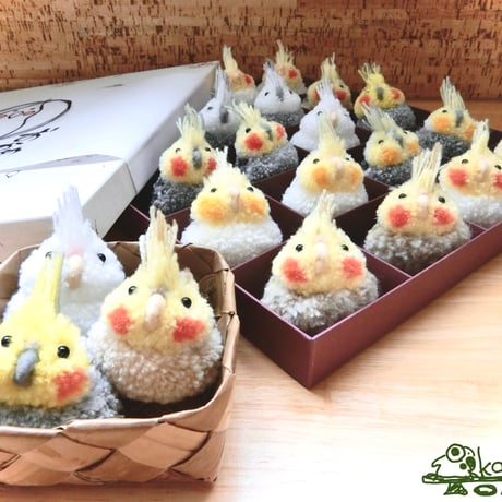 もけもけオカメインコさんのキーホルダー