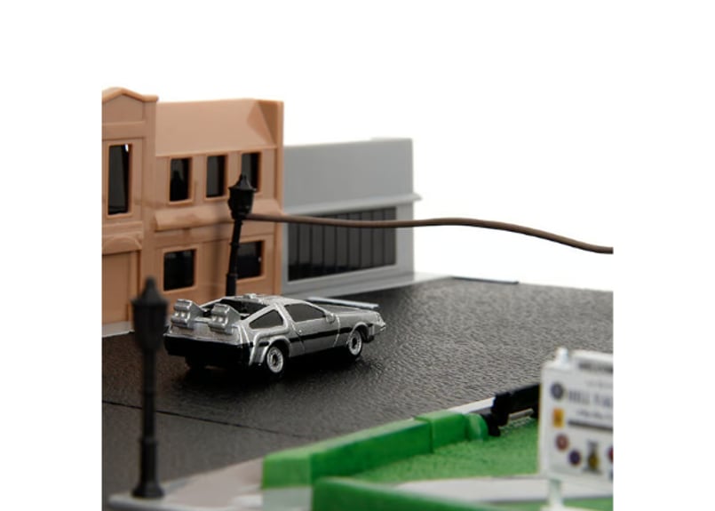 バックトゥザフューチャー ジオラマ NANO SCENE BTTF HILLVALLEY CO