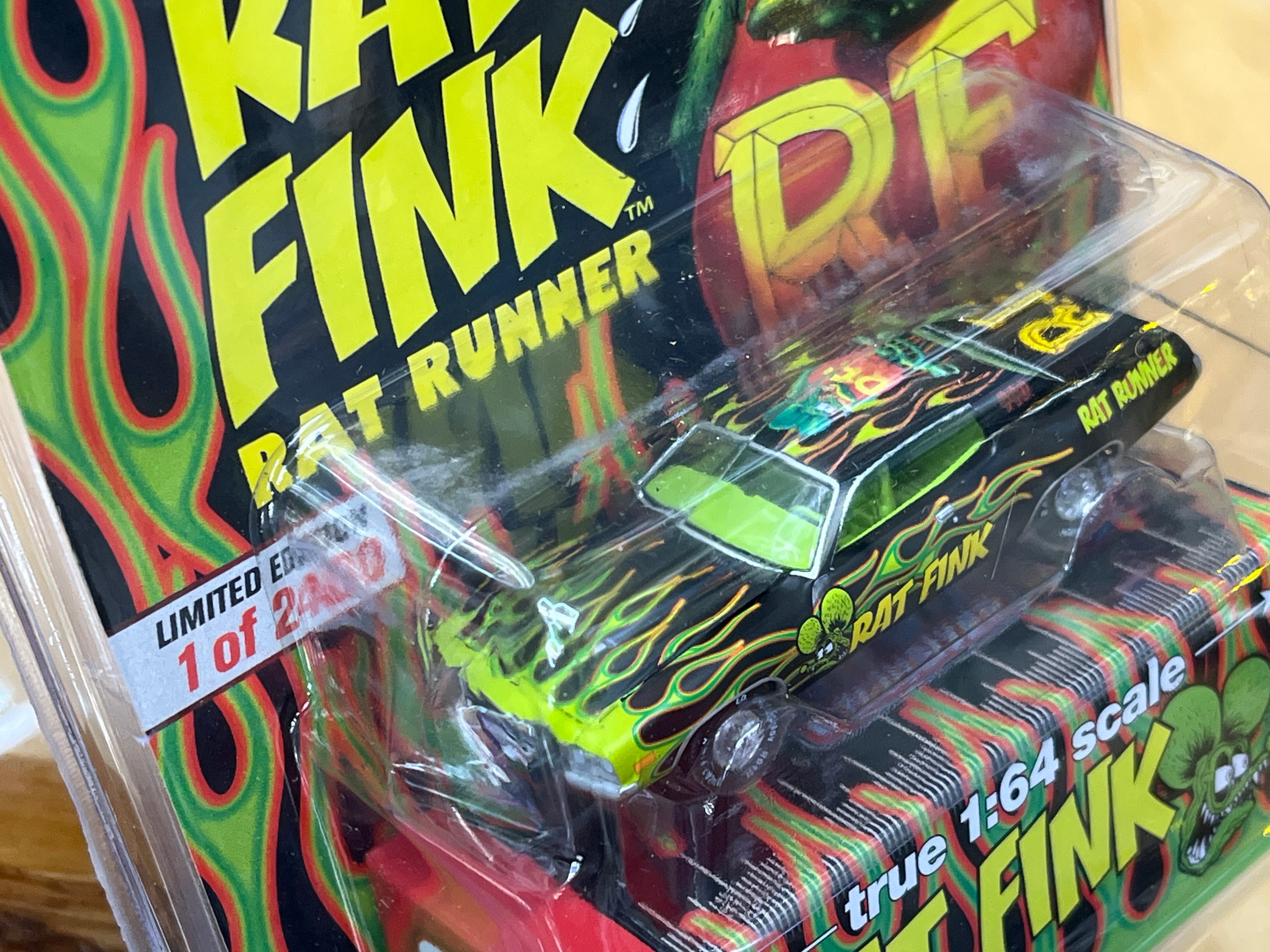 auto world 1/64 Rat Fink 1974 Plymouth Road Run