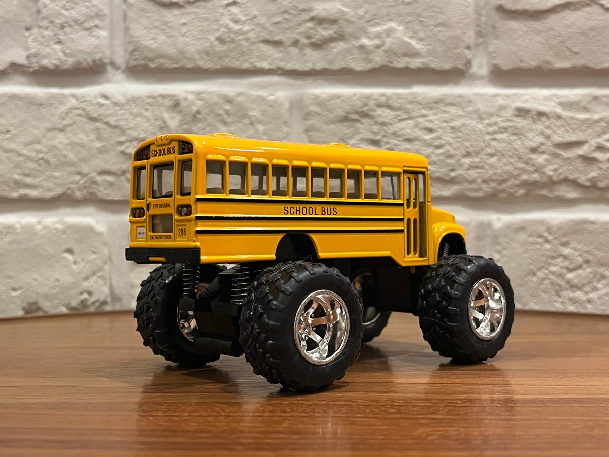 スクールバス モンスター ビッグフット ダイキャストミニカー