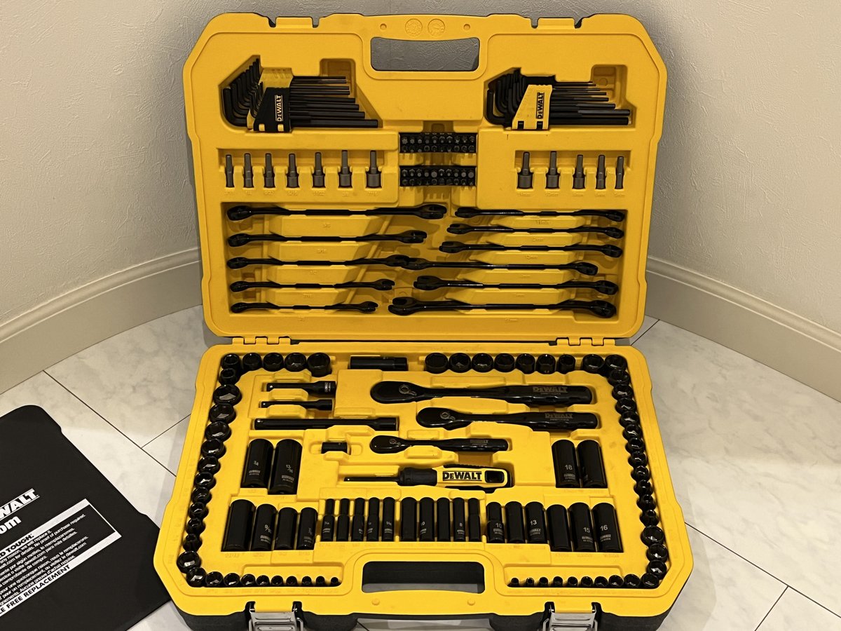 DEWALT 工具セット 184pcs ブラックエディション メカニックツール