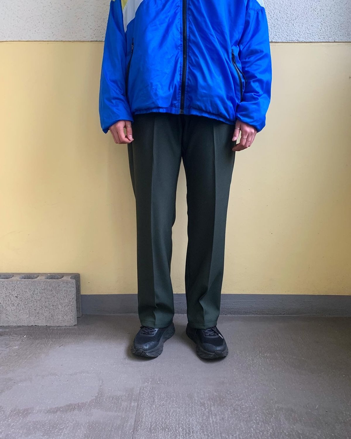 【使用少ない美品】N.O.UNナウン UNOFORMFIT W30 L28 fit=scale-down,w=1200