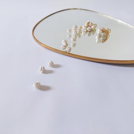 たまむすびとコットンパールの揺れるピアス/イヤリング