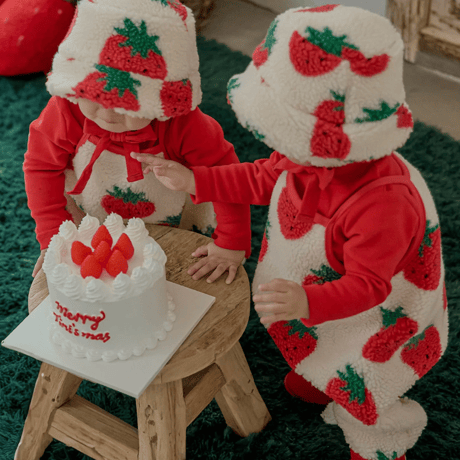 [即納]  Sweet berry earmuffs bucket hat