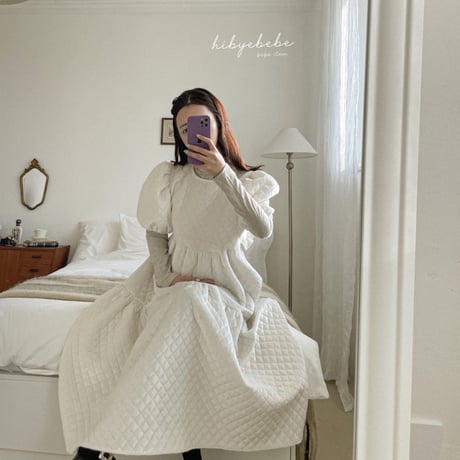 [即納] Brilly quilted velvet dress(Mom) / Hibyebebe