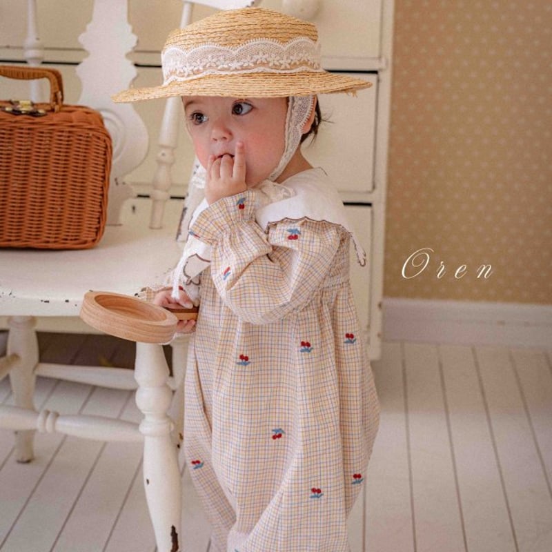 予約] Cherry Scallop Suit / OREN by Hibyebebe |