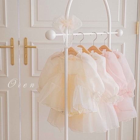 [即納] Serine Organza Suit (Cream) / OREN by Hibyebebe