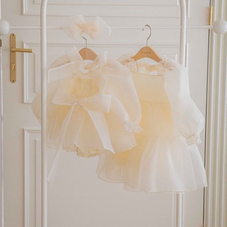 [即納] Serine Organza Suit (Cream) / OREN by Hibyebebe