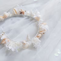 [予約] Ocean Bloom Shell Tiara