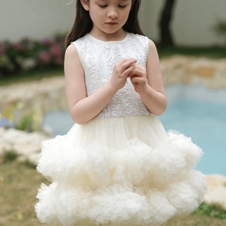 [予約] Ivory Blooming Tulle Dress