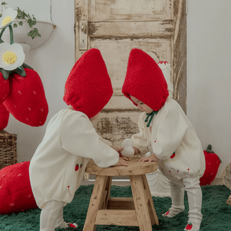 即納] Strawberry cake rompers | Mimiel