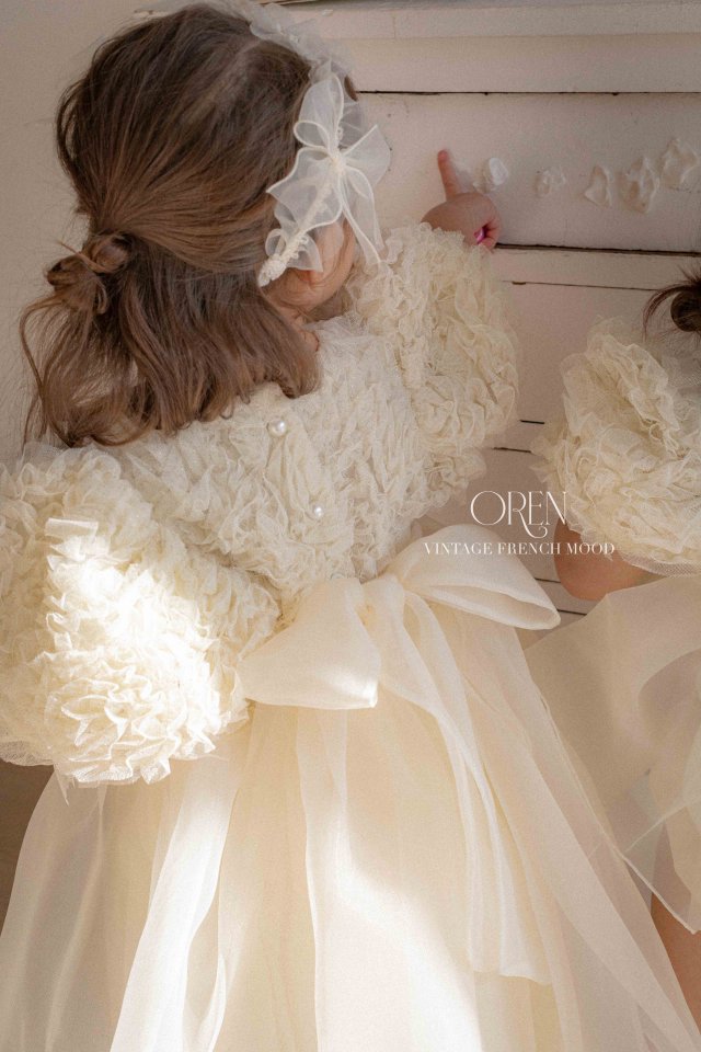 予約] Blooming rose pearl suit / OREN by Hibyebe