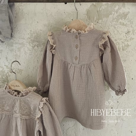 [即納] Laura Yoru Lace Dress/ Hibyebebe （ beige M, L _ size のみ）