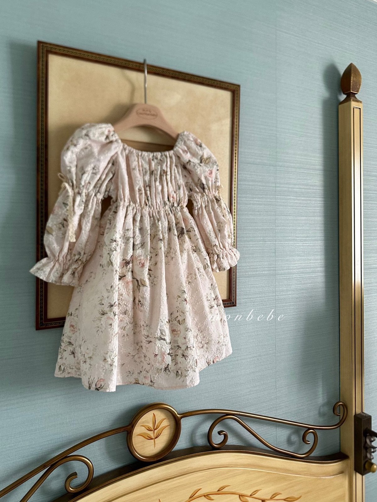 即納] Misty eyelet ops/ Monbebe （Pink S_ size のみ