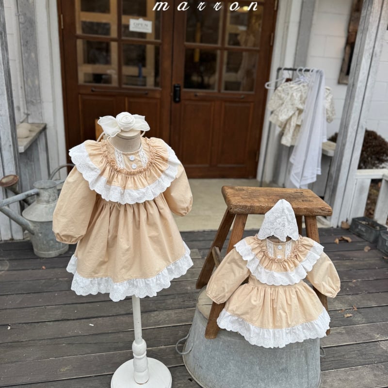 エムエメ mmeeme オフショルミニワンピース ベレー帽2点セット 予約] Annes One-Piece (Beige) / marron | Mimiel