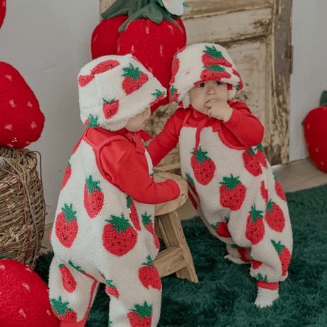 [即納]  Sweet berry earmuffs bucket hat