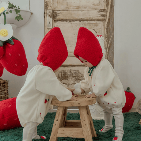 [即納] Strawberry Hat