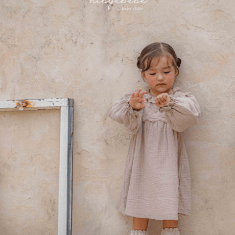 [即納] Laura Yoru Lace Dress/ Hibyebebe （ beige M, L _ size のみ）