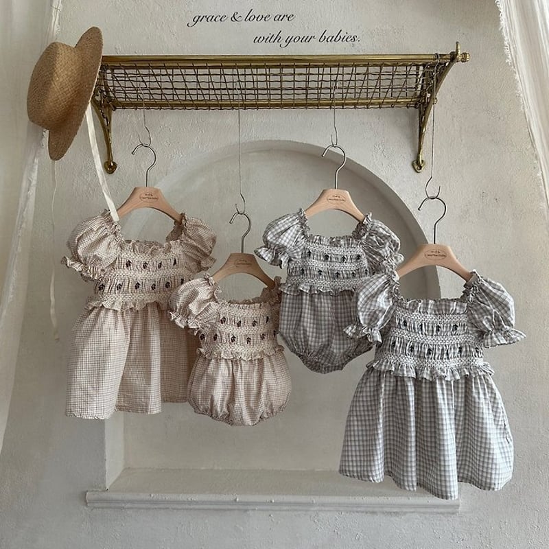 【monmimi】子羊シリーズ　3点セット　BABY/XS 予約] Cherry embroidery dress/ Monbebe | Mimiel