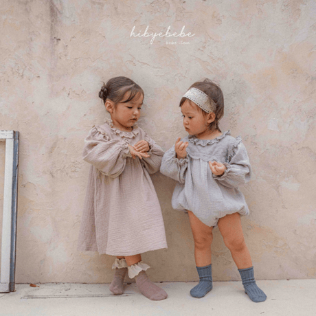 [即納] Laura Yoru Lace Dress/ Hibyebebe （ beige M, L _ size のみ）