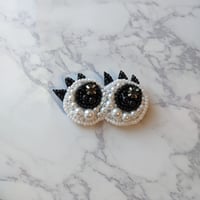 EYES ブローチ