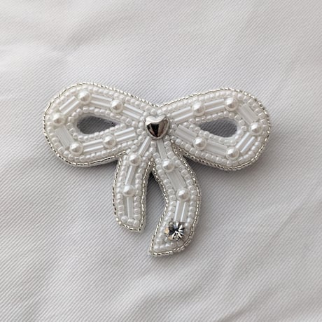 RIBBON ブローチ