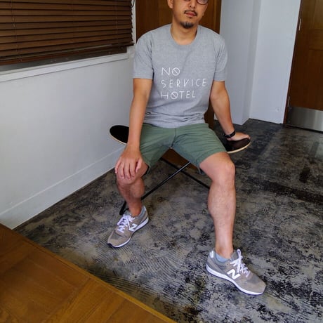 Tシャツ（グレー） / T-shirt(gray)