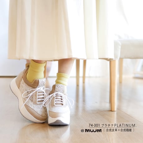 【軽くて履きやすい/厚底8.0cm】ダッドスニーカー MUUM ミドルカット 厚底 グリッター 星 ファスナー 紐 ラウンドトゥ 3e