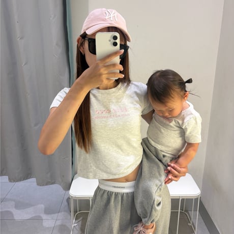 〈即納〉𝐎𝐫𝐢𝐠𝐢𝐧𝐚𝐥 Bebe coco ミニtee キッズ&ママ【グレー】