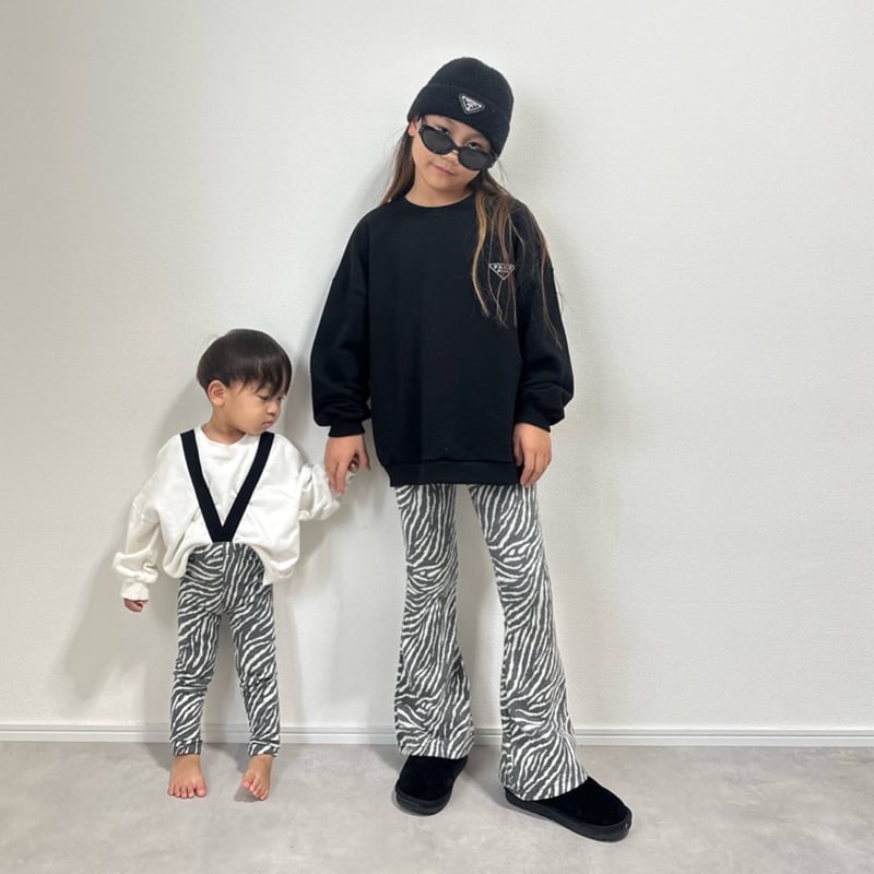 美品限定値下げ！ベビーベッド グレー ✨貴重✨】【欠品有】ヤマサキベビーベッドスリーオープb-side