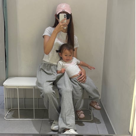 〈即納〉𝐎𝐫𝐢𝐠𝐢𝐧𝐚𝐥 Bebe coco ミニtee キッズ&ママ【グレー】