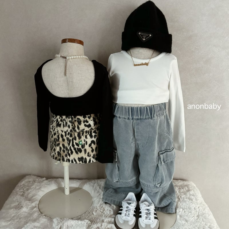 ご予約販売〉𝐎𝐫𝐢𝐠𝐢𝐧𝐚𝐥 バックオープンロンtee | anon baby